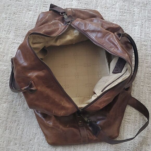 Moore and Giles | Leather Benedict Weekend Bag - Picture 10 of 13